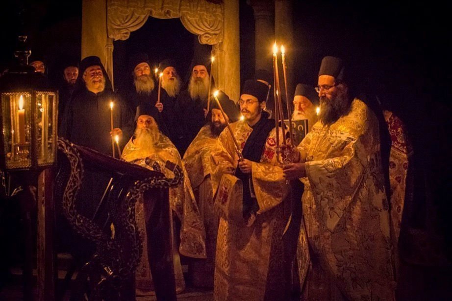 Athos Kritik Film critic.de