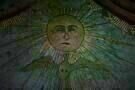 14SONNENSYSTEM Giebelmalerei Kirche