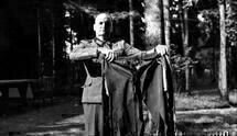 26 virtual Hitlers Hose