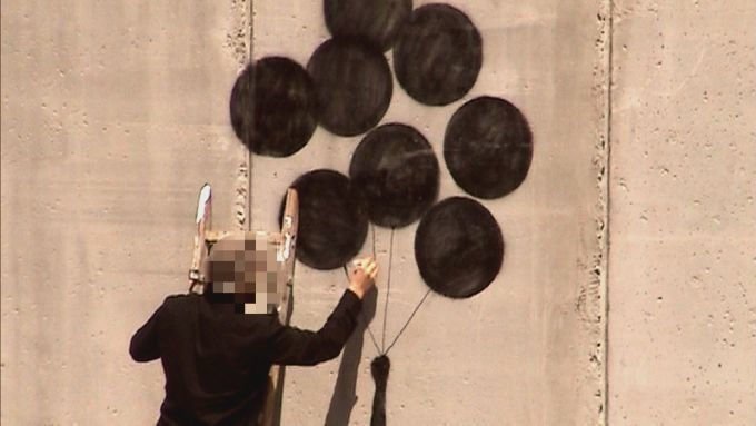 Banksy - Exit Through the Gift Shop 06