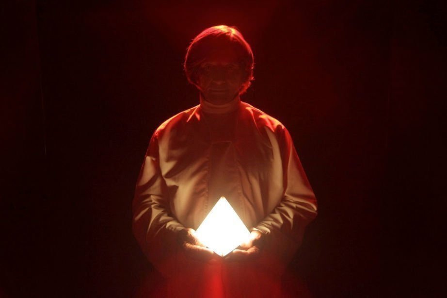 Beyond the Black Rainbow 12