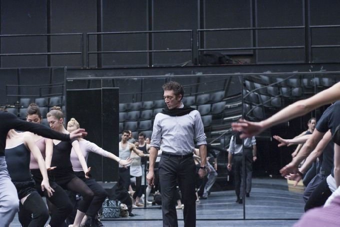 Black Swan 10