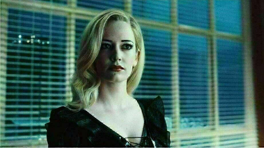 Dark Shadows 08