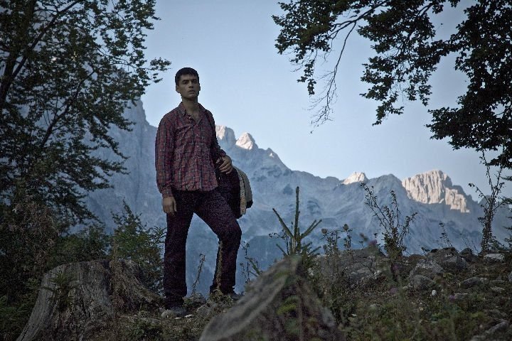 Der Albaner 10 Der Albaner 10