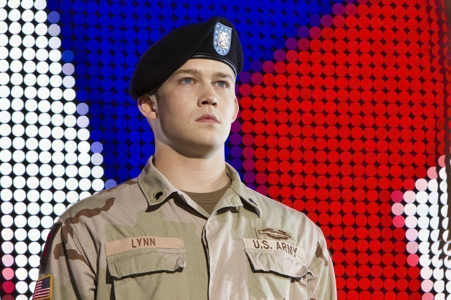 Die irre Heldentour des Billy Lynn  12