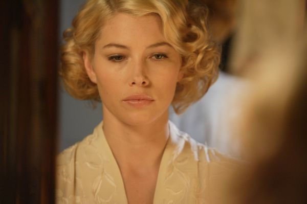 easy virtue-24