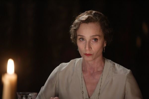 easy virtue-5
