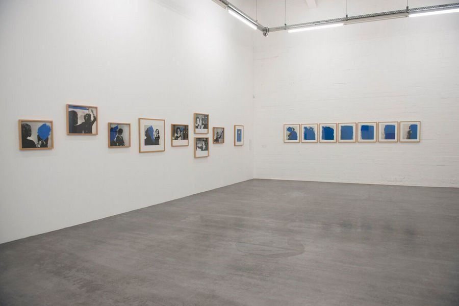 Helena Almeida Ausstellungsansicht 2  c  Bea Borgers