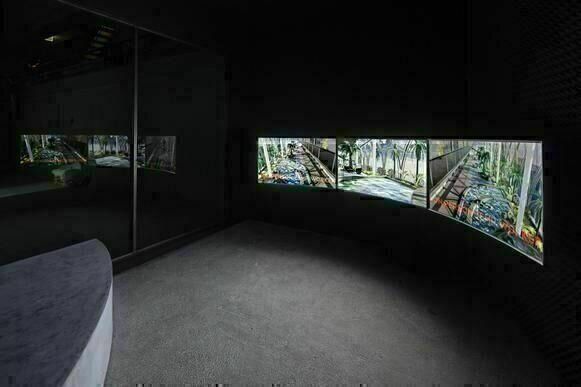 Hito Steyerl THE TOWER, Installationsansicht, Foto: Timo Ohler