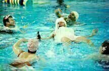 Männer im Wasser 04
