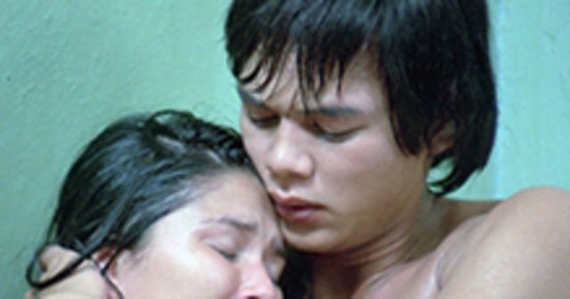 Manila in the Claws of Light 03