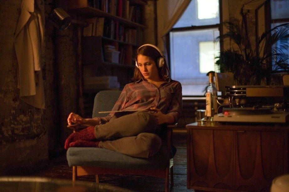 Mistress America 14