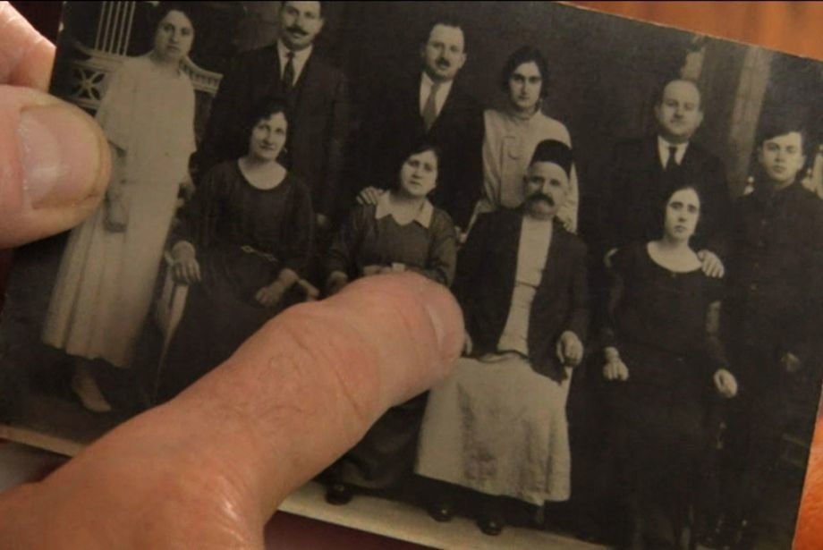 Once I Entered a Garden 02 Once I Entered a Garden 02