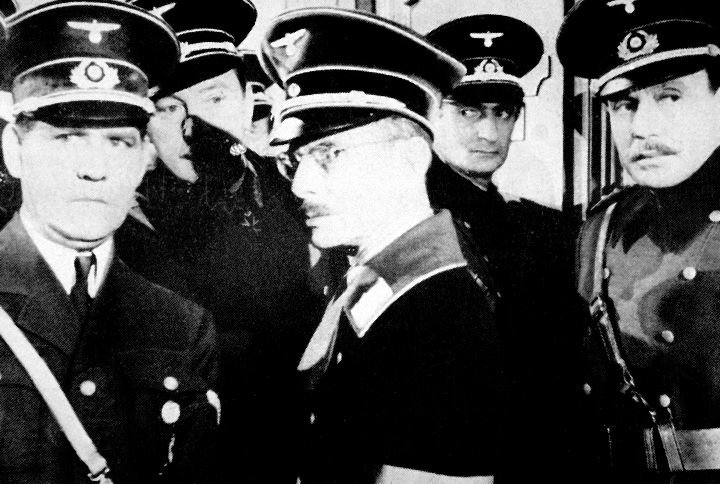 Sein oder Nichtsein 11