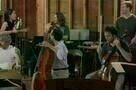 The Music of Strangers - Ausschnitt