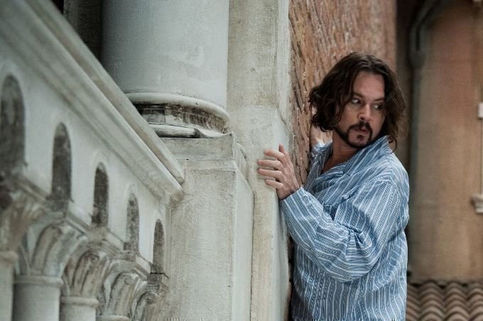 The Tourist 02