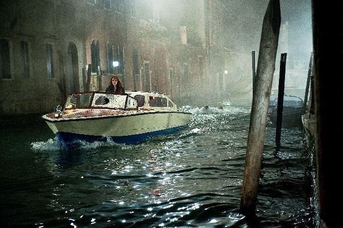 The Tourist 12