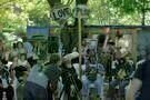 Thomas Hirschhorn - Gramsci Monument 1
