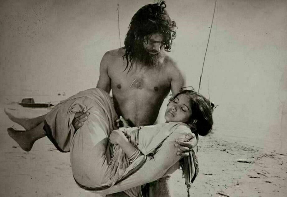 Titas Ekti Nodir Naam