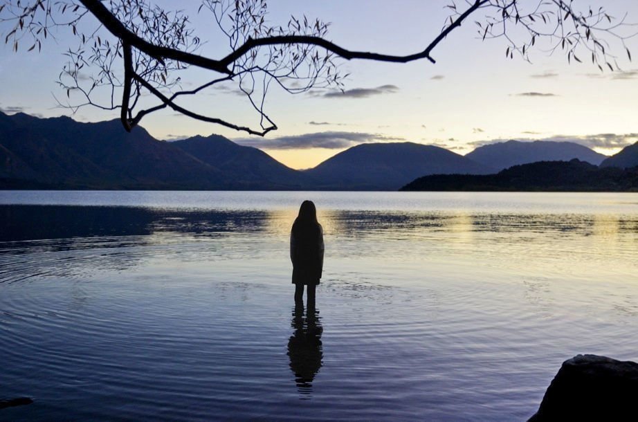 Top of the Lake 01