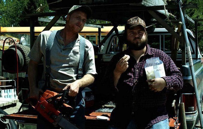 Tucker and Dale 03